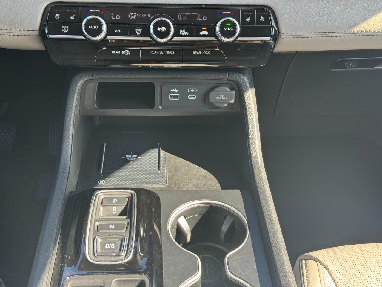 Honda Pilot Vehicle Full-screen Gallery Image 17