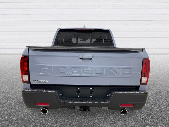 Honda Ridgeline Vehicle Full-screen Gallery Image 05