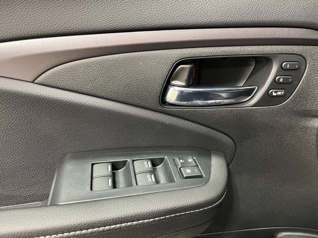 Honda Ridgeline Vehicle Full-screen Gallery Image 14