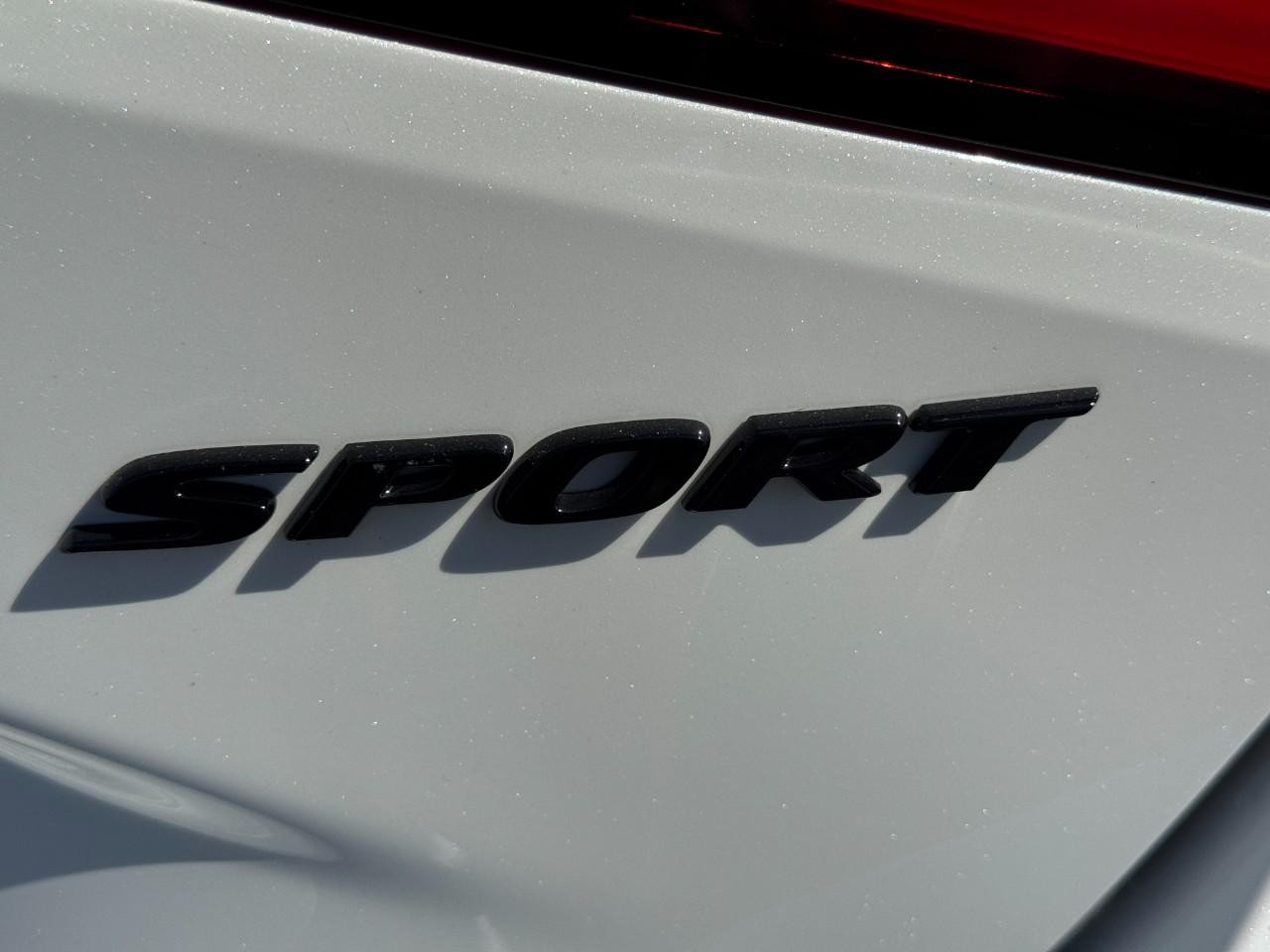 Honda Civic Hatchback Vehicle Full-screen Gallery Image 05