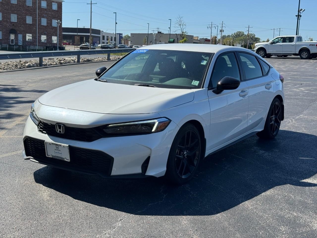 Honda Civic Hatchback Vehicle Full-screen Gallery Image 10