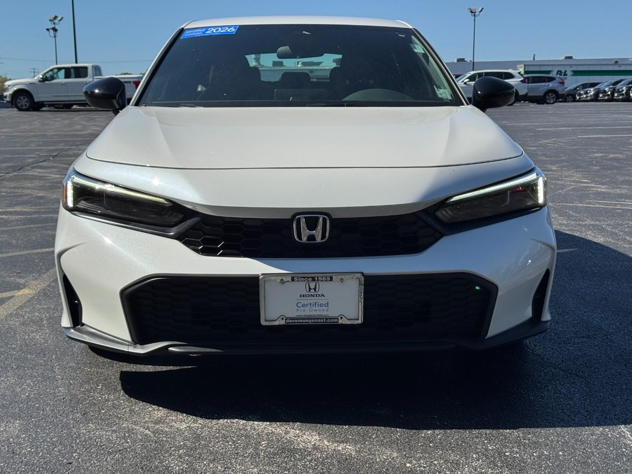 Honda Civic Hatchback Vehicle Full-screen Gallery Image 11