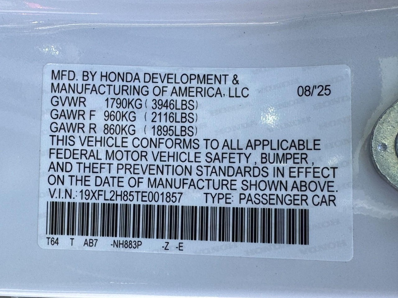 Honda Civic Hatchback Vehicle Full-screen Gallery Image 24