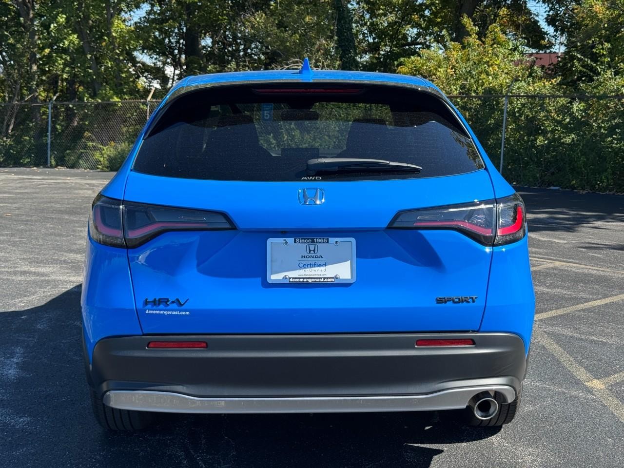 Honda HR-V Vehicle Full-screen Gallery Image 07