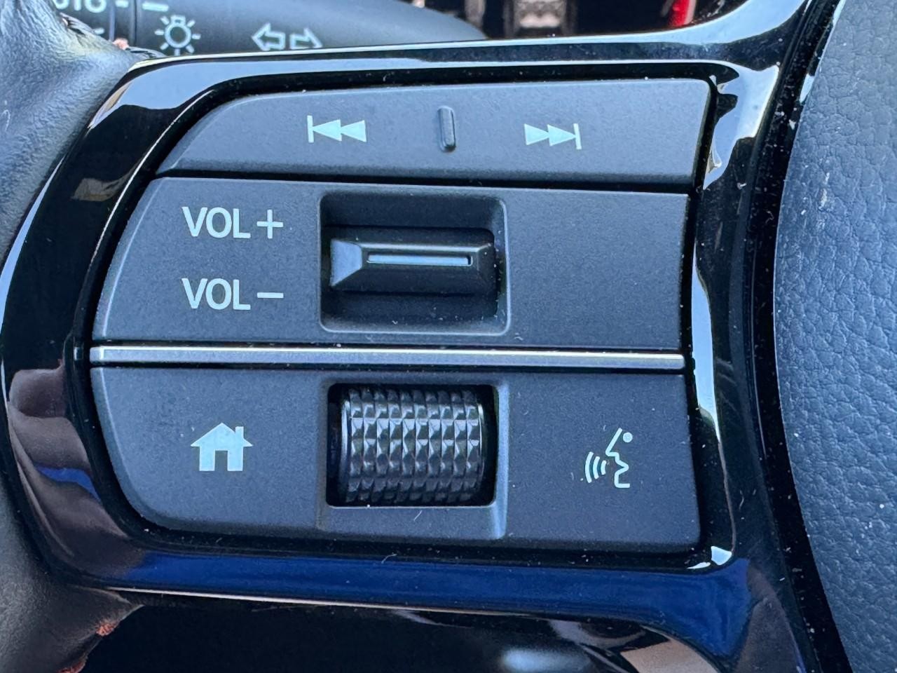 Honda HR-V Vehicle Full-screen Gallery Image 20