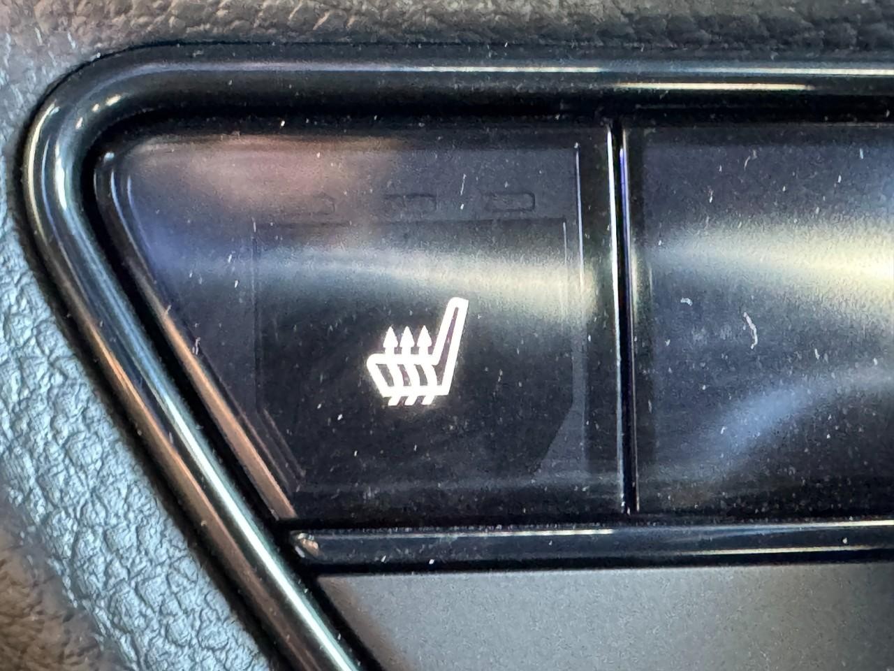 Honda HR-V Vehicle Full-screen Gallery Image 23