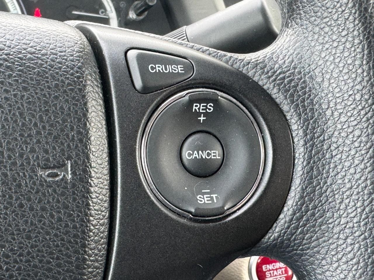Honda Accord Sedan Vehicle Full-screen Gallery Image 20