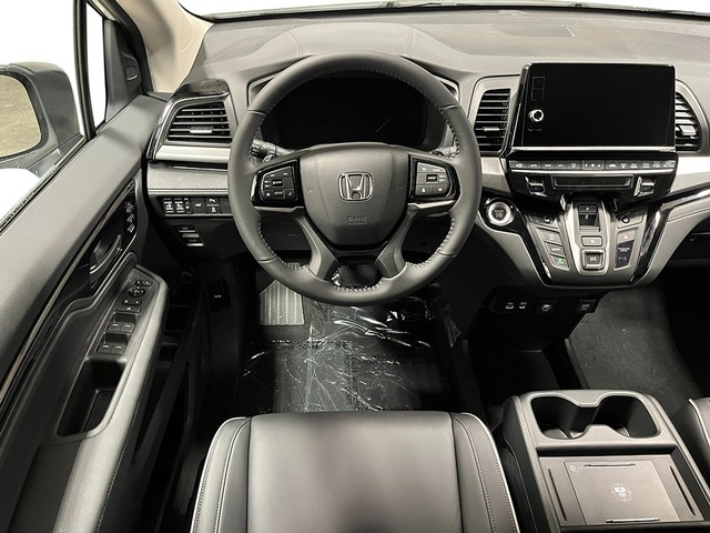 Honda Odyssey Vehicle Full-screen Gallery Image 12