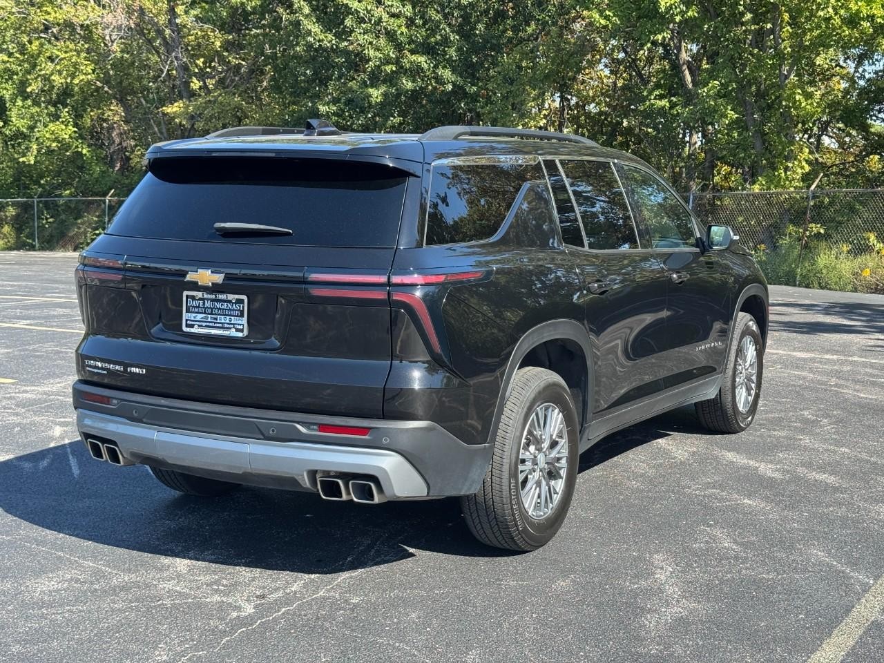 Chevrolet Traverse Vehicle Full-screen Gallery Image 04