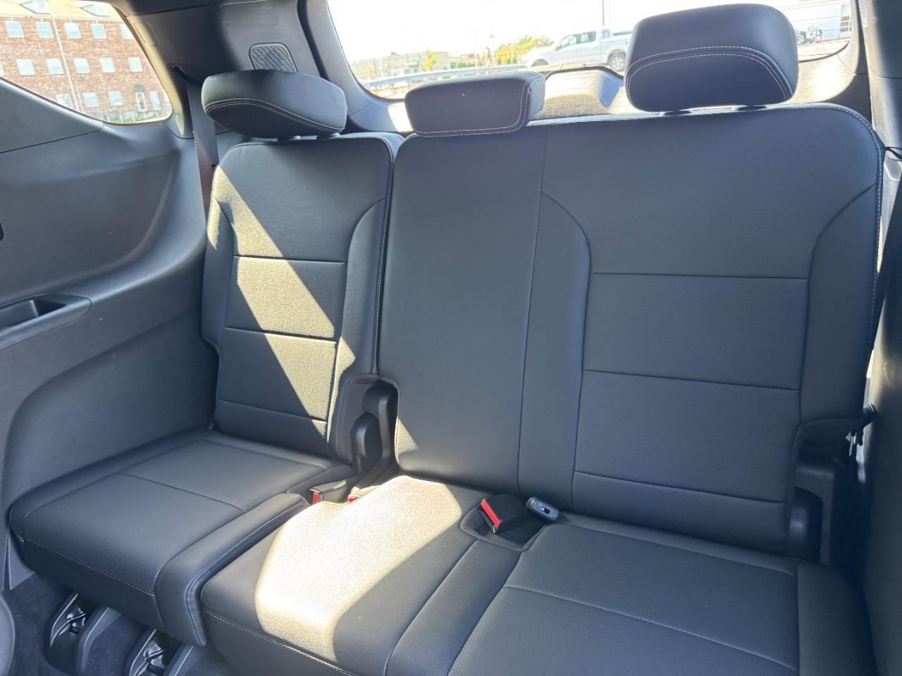 Chevrolet Traverse Vehicle Full-screen Gallery Image 12