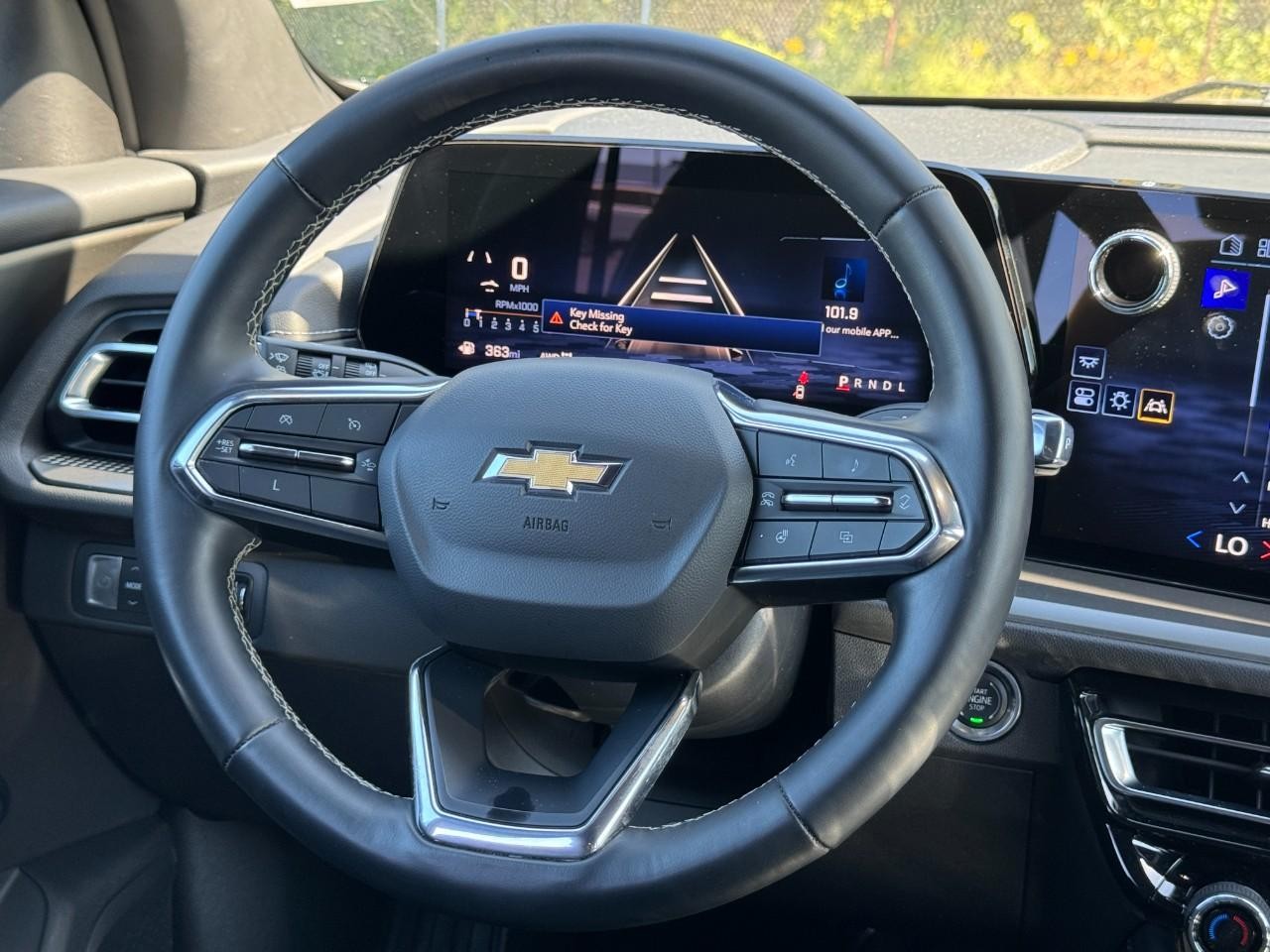 Chevrolet Traverse Vehicle Full-screen Gallery Image 14