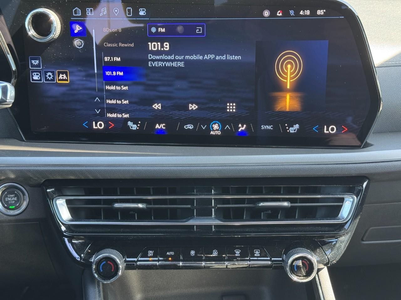 Chevrolet Traverse Vehicle Full-screen Gallery Image 15