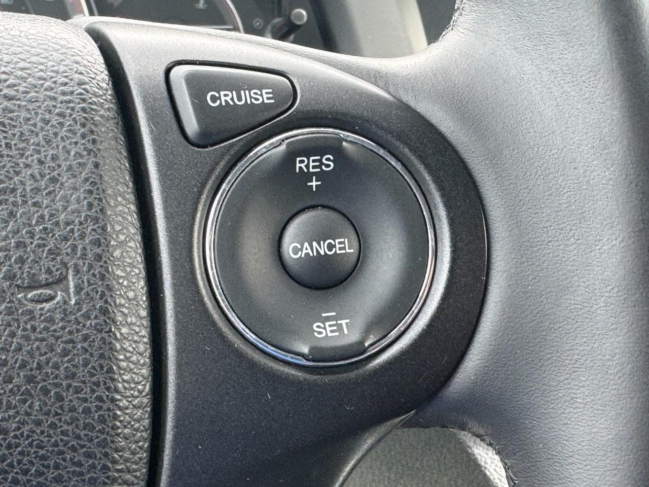 Honda Accord Sedan Vehicle Full-screen Gallery Image 21