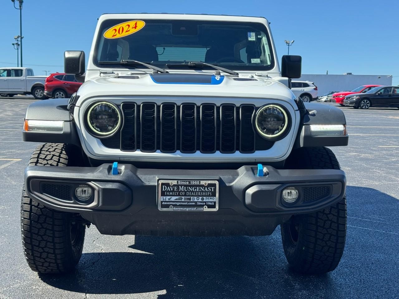 Jeep Wrangler 4xe Vehicle Full-screen Gallery Image 10