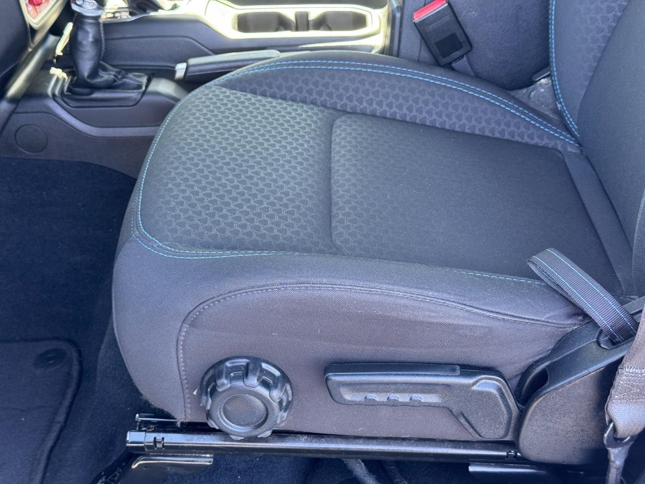 Jeep Wrangler 4xe Vehicle Full-screen Gallery Image 17