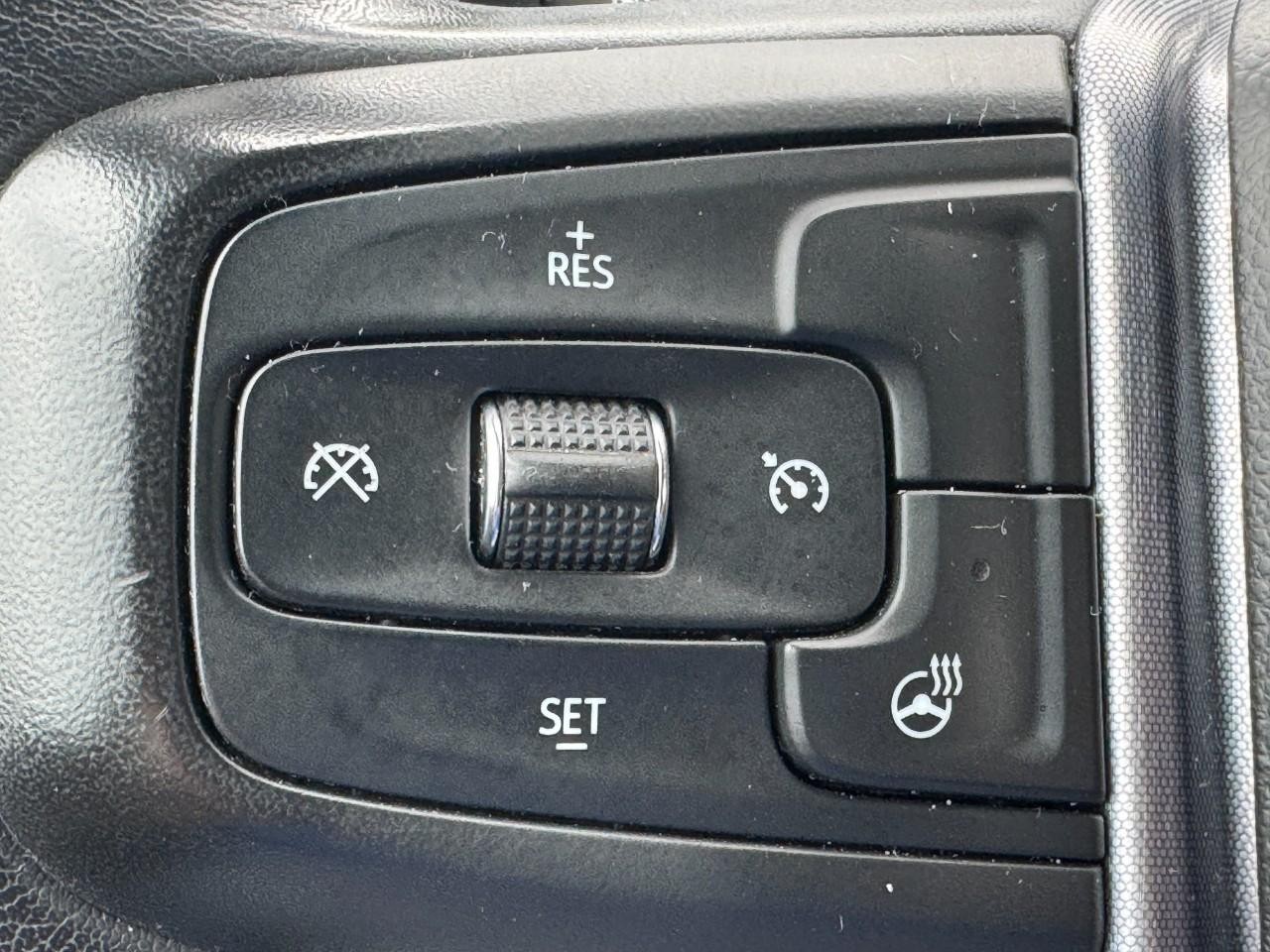 GMC Sierra 1500 Vehicle Full-screen Gallery Image 18