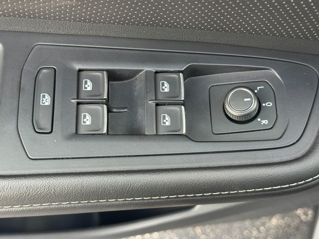 Volkswagen Atlas Vehicle Full-screen Gallery Image 20