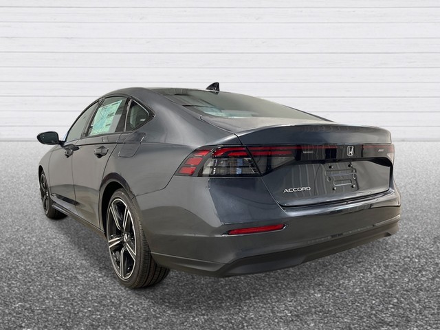 Honda Accord Sedan Vehicle Full-screen Gallery Image 04