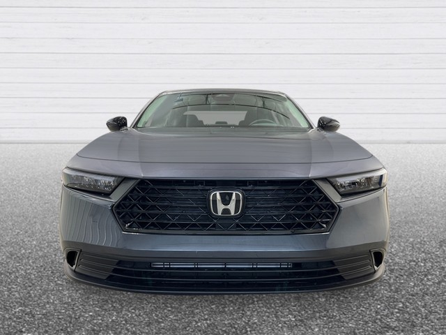 Honda Accord Sedan Vehicle Full-screen Gallery Image 10