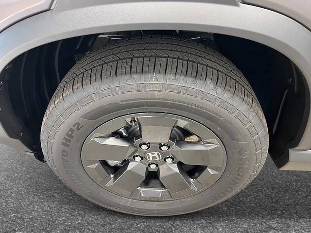 Honda Passport Vehicle Full-screen Gallery Image 11