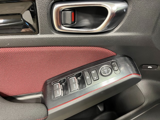 Honda Civic Si Vehicle Full-screen Gallery Image 15
