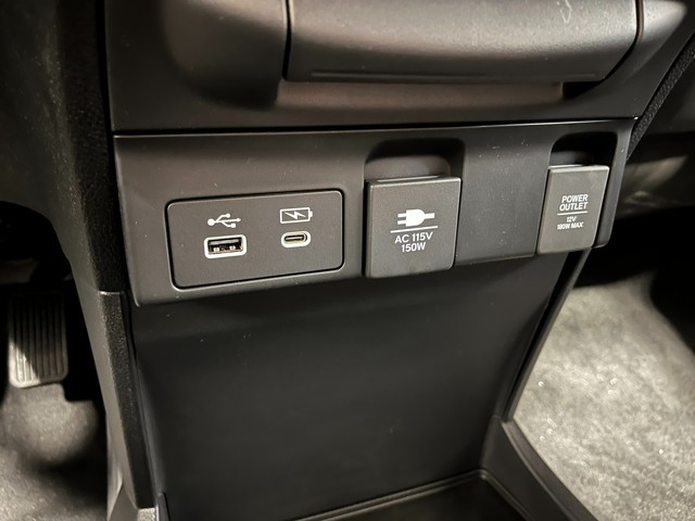 Honda Odyssey Vehicle Full-screen Gallery Image 16
