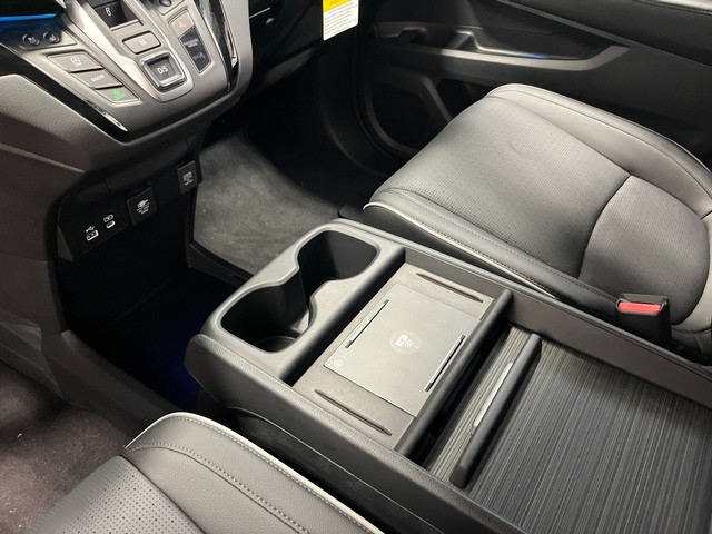 Honda Odyssey Vehicle Full-screen Gallery Image 20