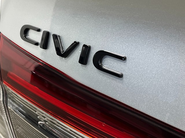 Honda Civic Sedan Hybrid Vehicle Full-screen Gallery Image 07
