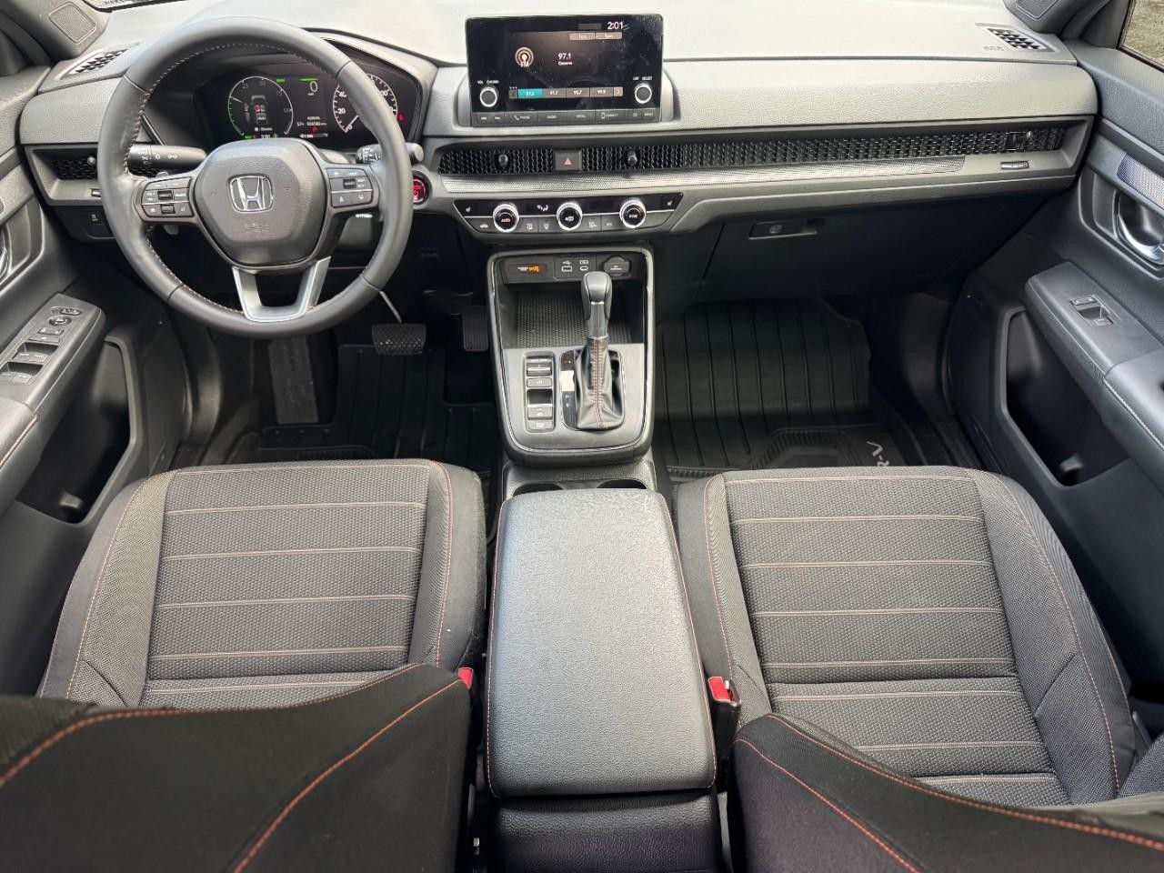 Honda CR-V Hybrid Vehicle Full-screen Gallery Image 13