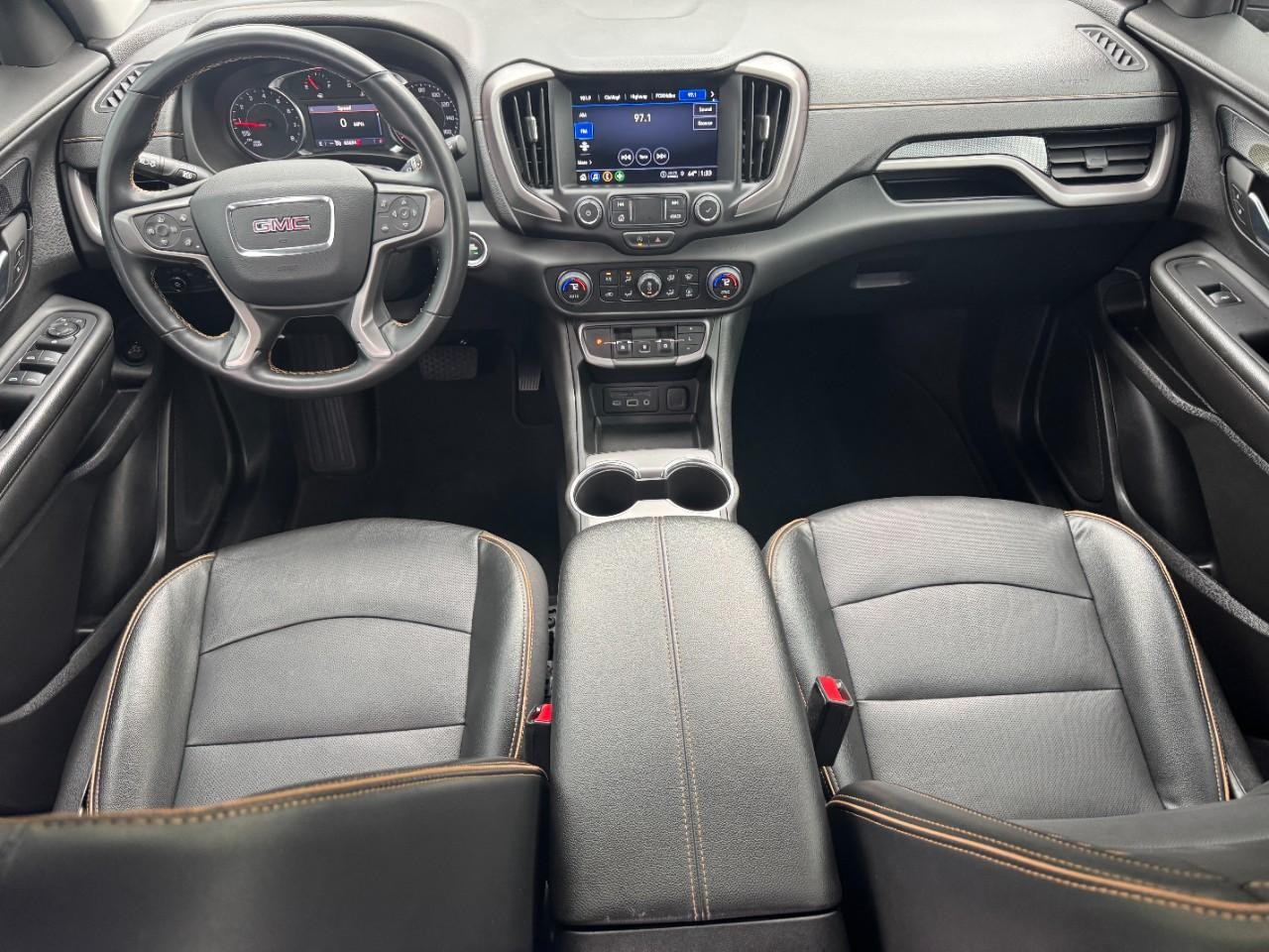 GMC Terrain Vehicle Full-screen Gallery Image 13