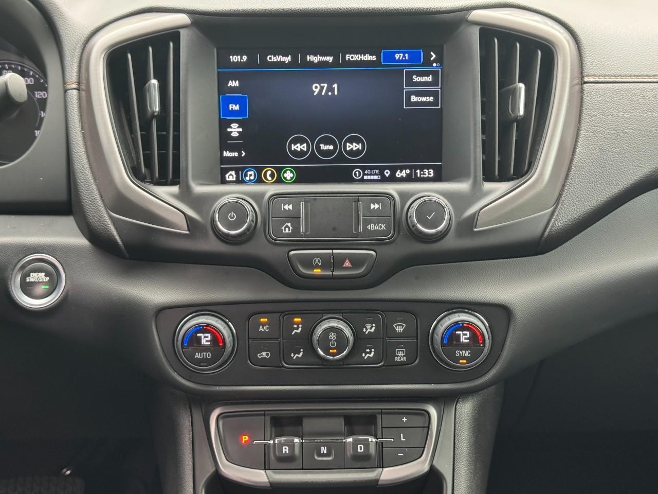 GMC Terrain Vehicle Full-screen Gallery Image 15