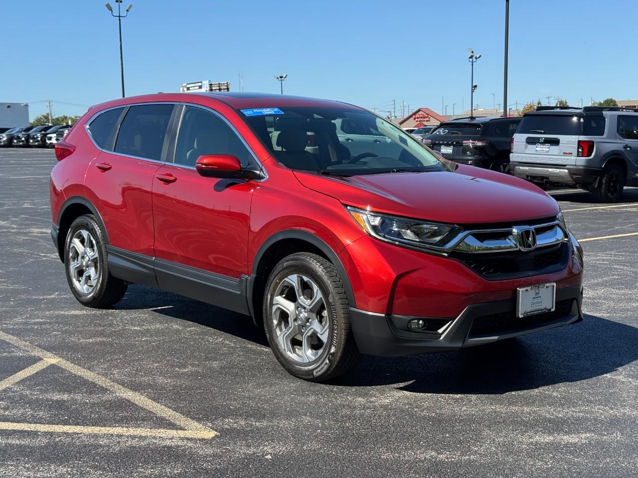 Honda CR-V Vehicle Full-screen Gallery Image 02