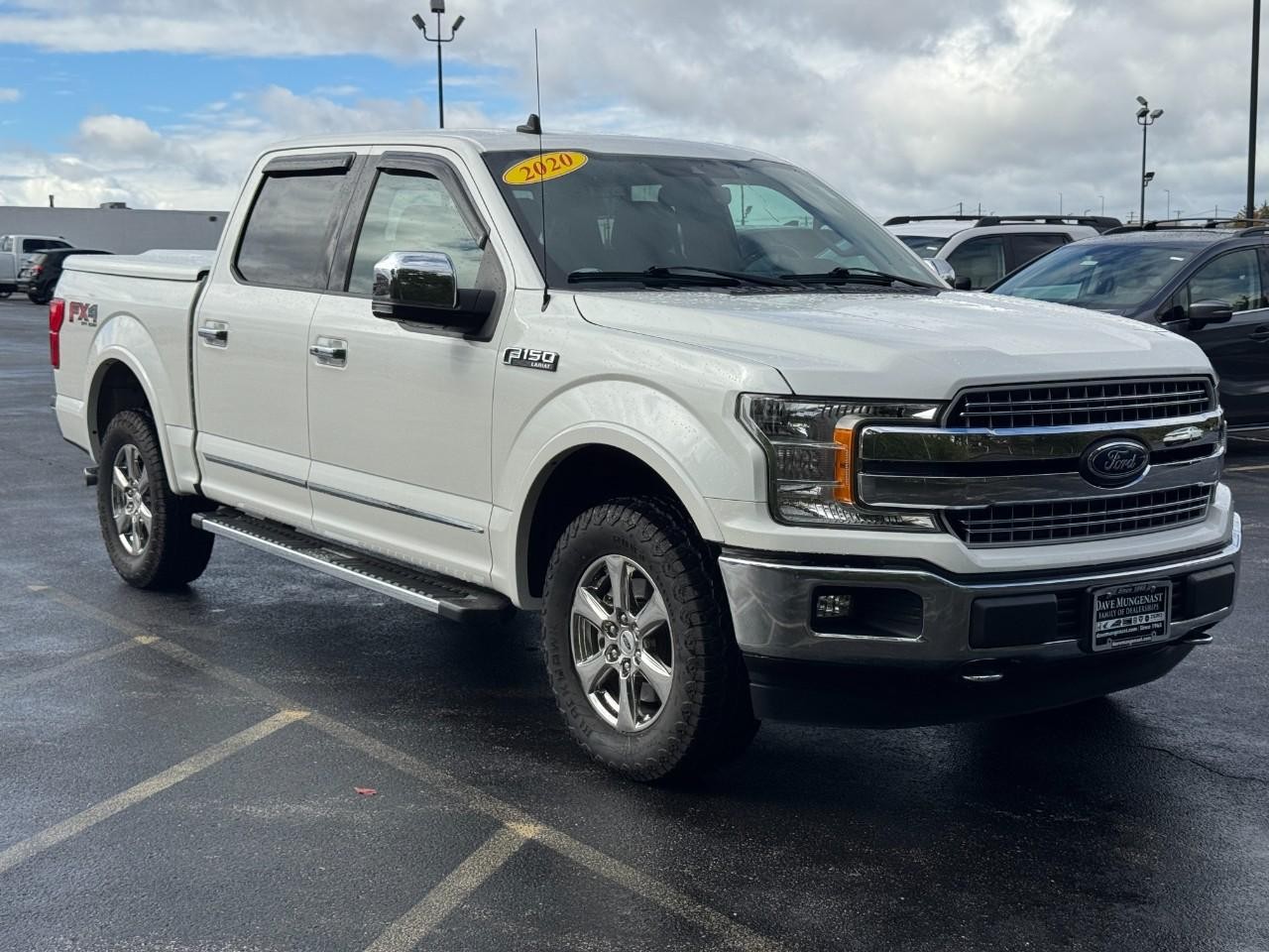 Ford F-150 Vehicle Full-screen Gallery Image 02