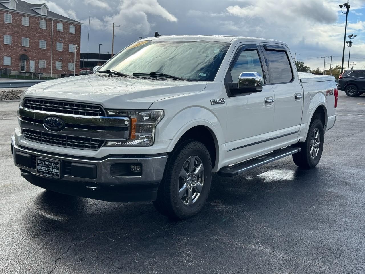Ford F-150 Vehicle Full-screen Gallery Image 10