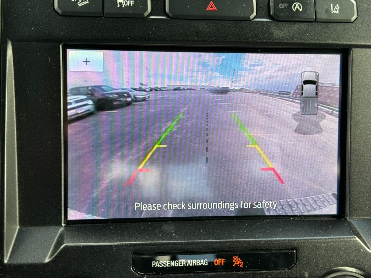 Ford F-150 Vehicle Full-screen Gallery Image 26