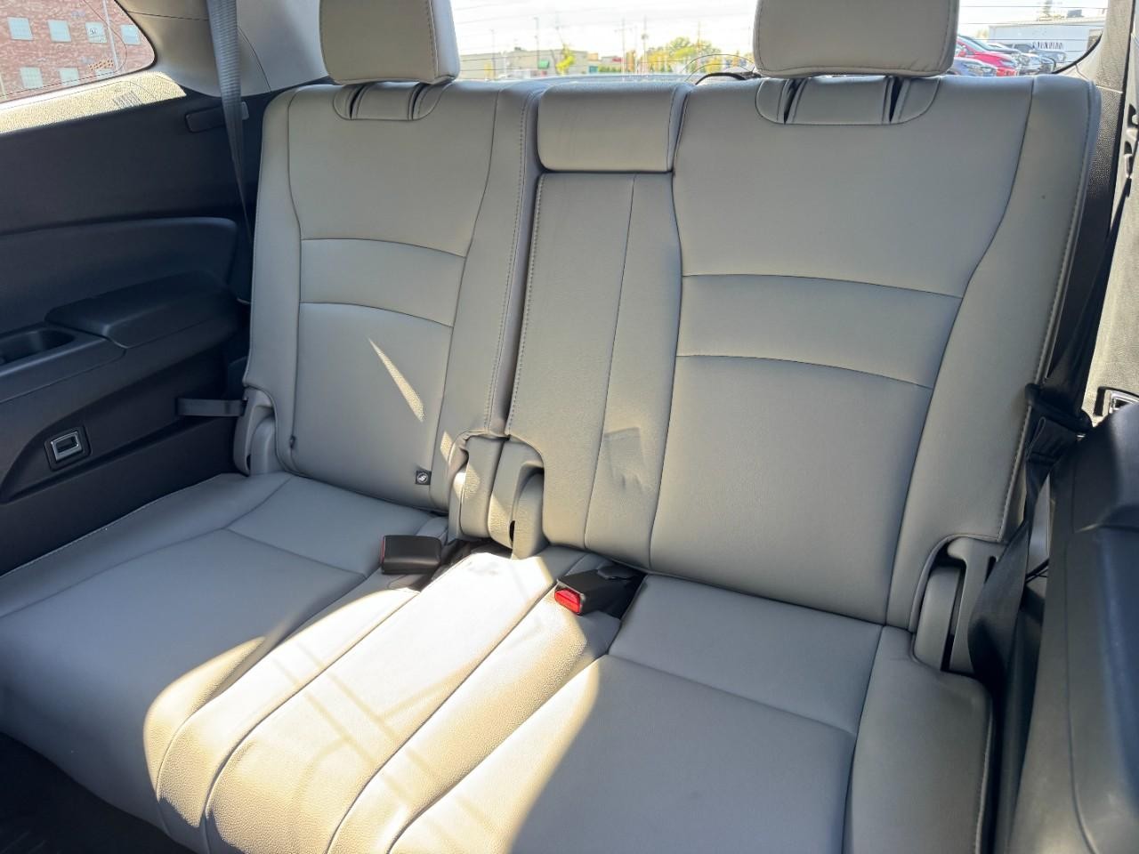 2016 Honda Pilot EX-L - Photo 12
