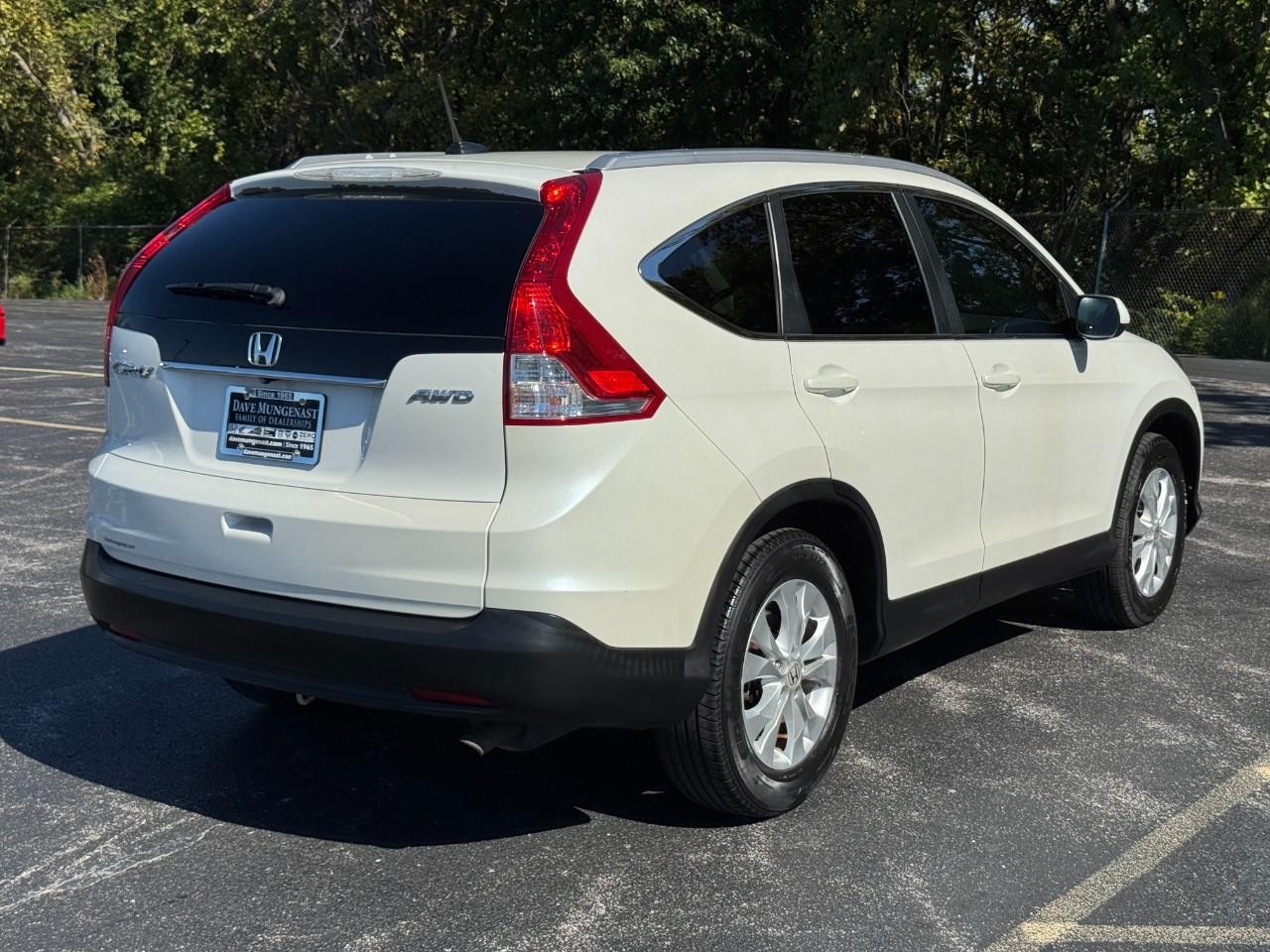 Honda CR-V Vehicle Full-screen Gallery Image 04