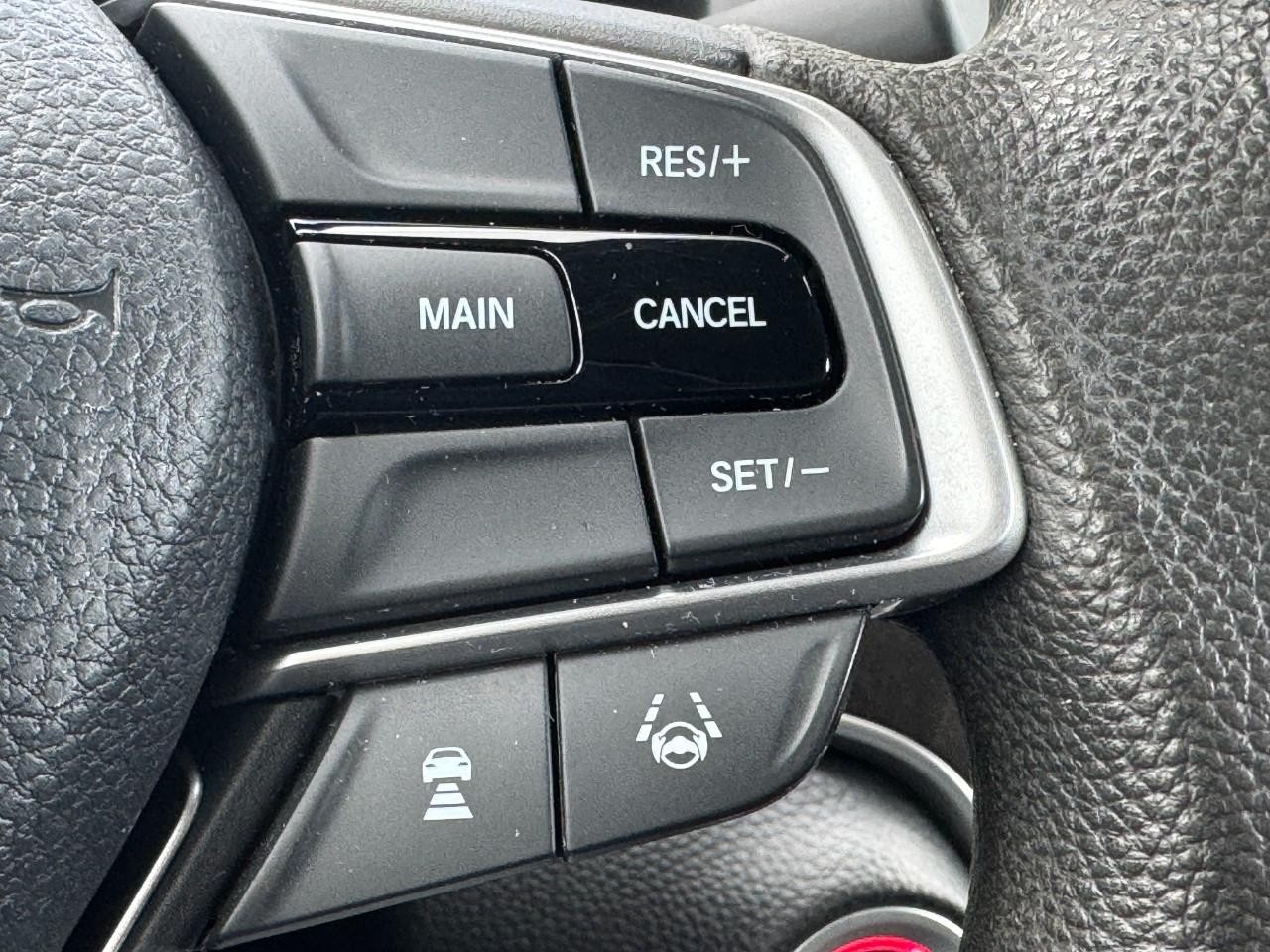 Honda Accord Sedan Vehicle Full-screen Gallery Image 20