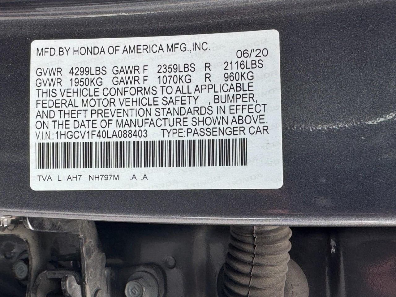 Honda Accord Sedan Vehicle Full-screen Gallery Image 24