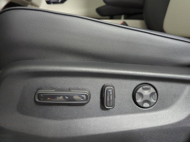 Honda Odyssey Vehicle Full-screen Gallery Image 21