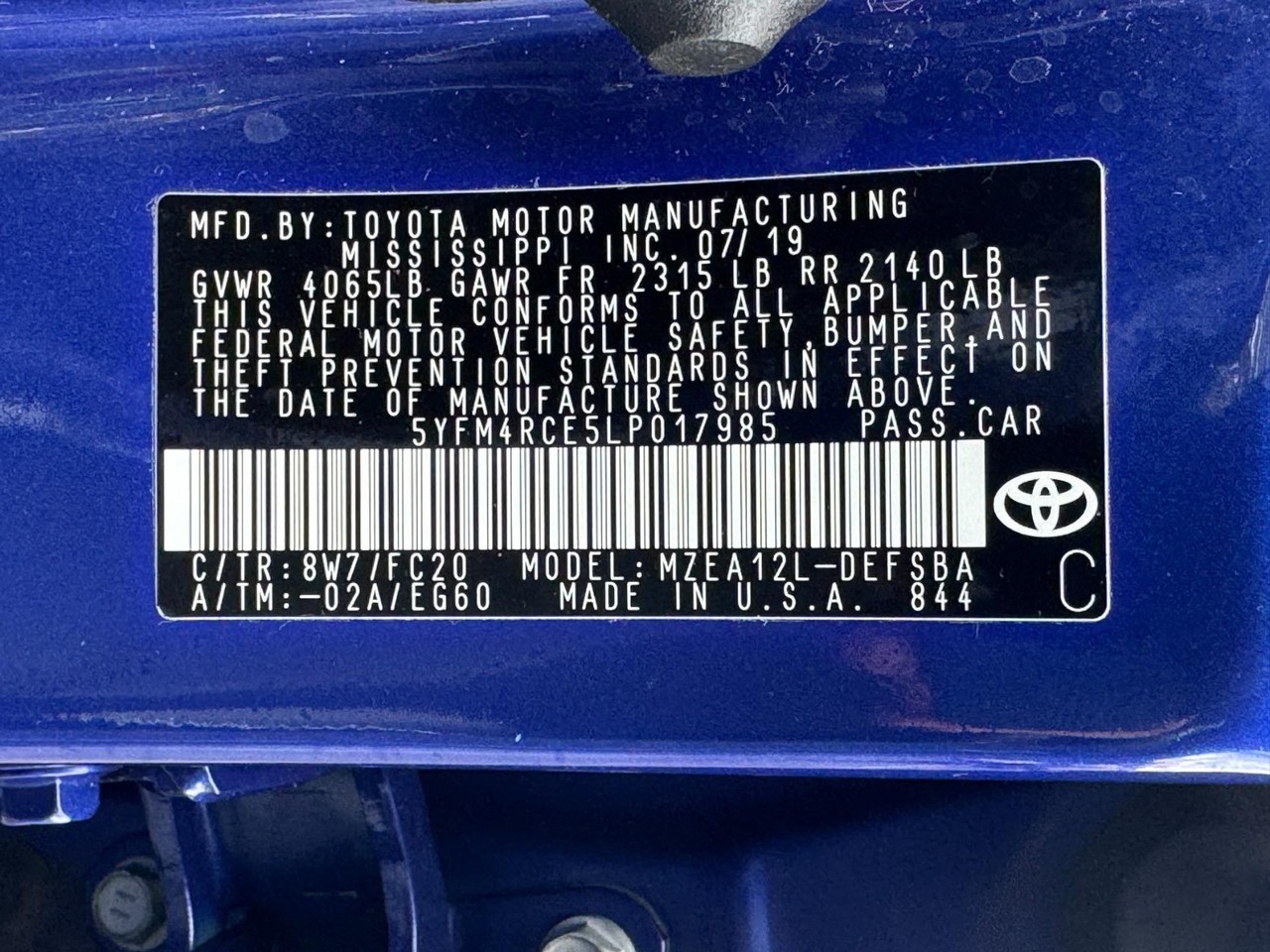 Toyota Corolla Vehicle Full-screen Gallery Image 24
