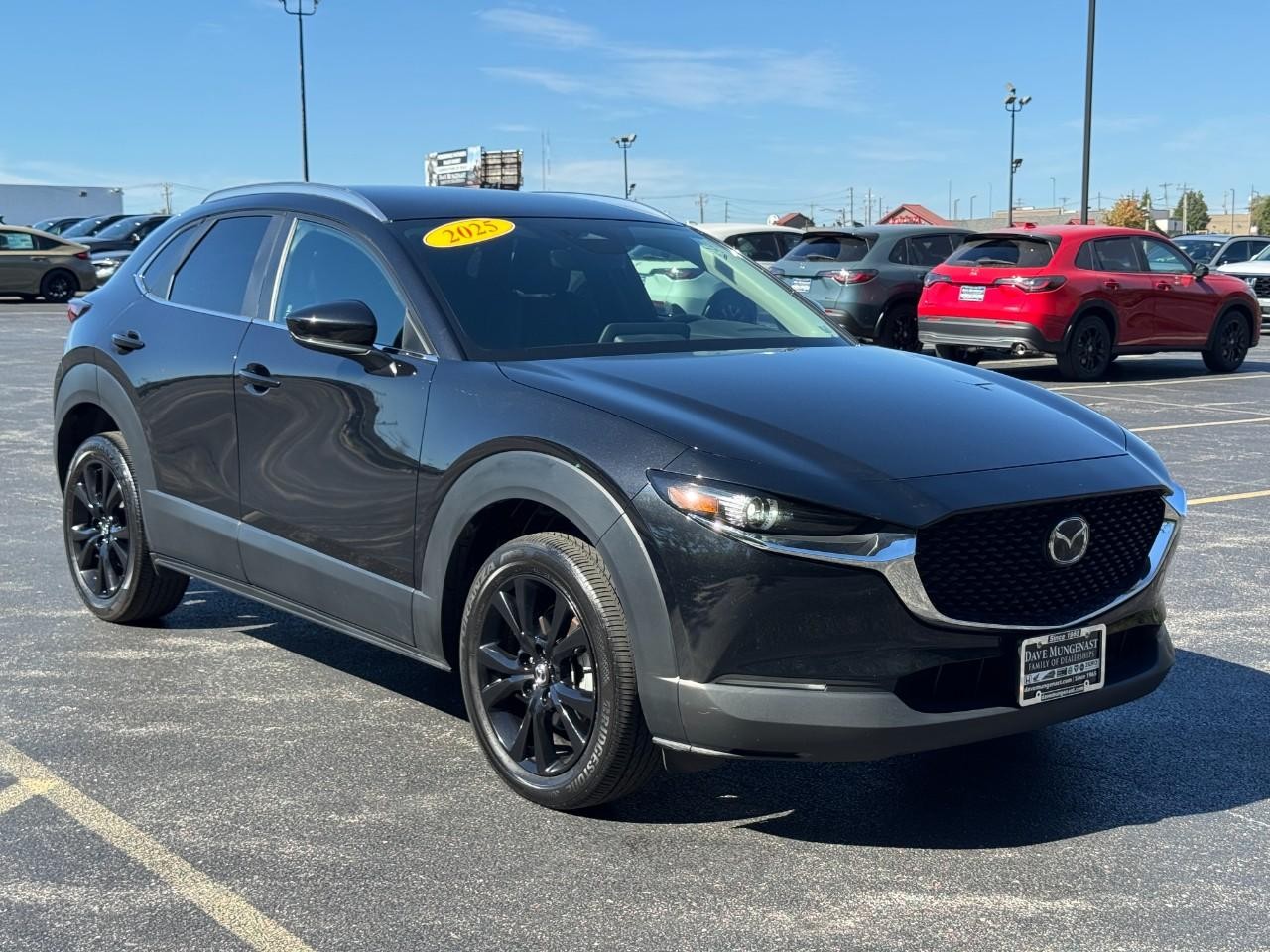 Mazda CX-30 Vehicle Full-screen Gallery Image 02