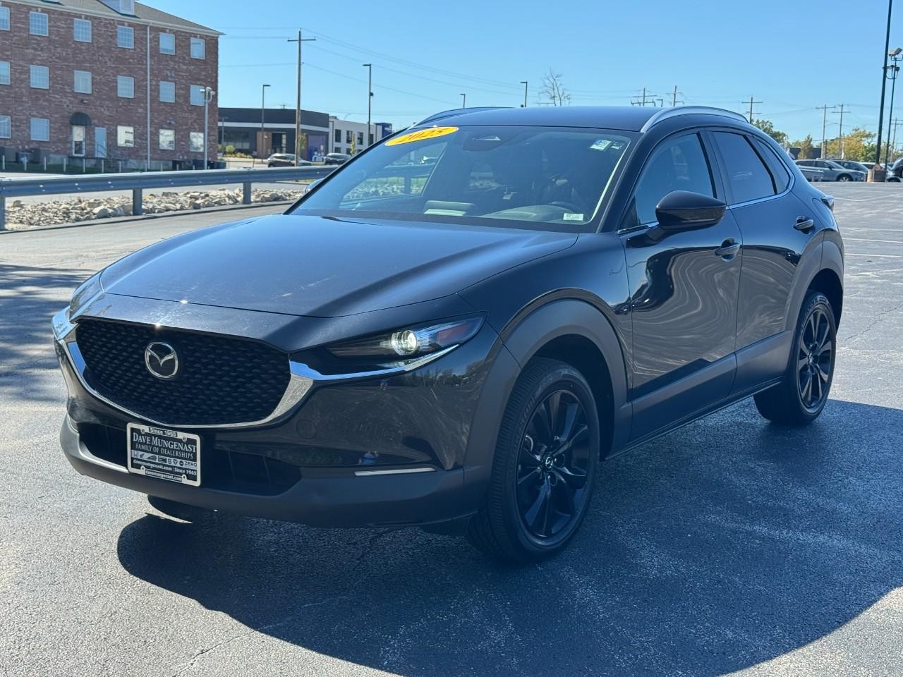 Mazda CX-30 Vehicle Full-screen Gallery Image 10