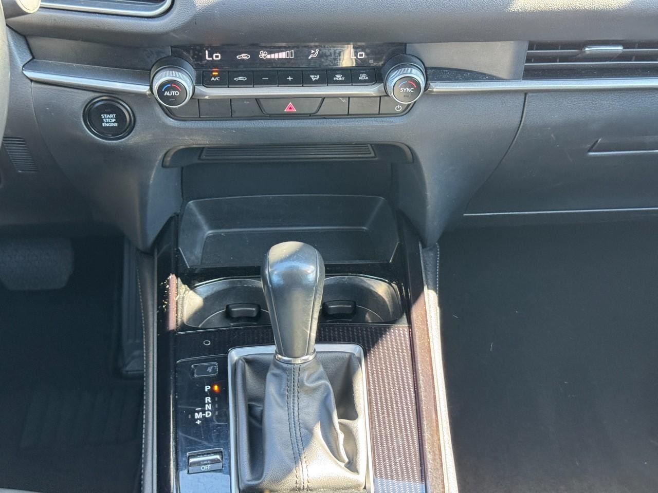 Mazda CX-30 Vehicle Full-screen Gallery Image 16