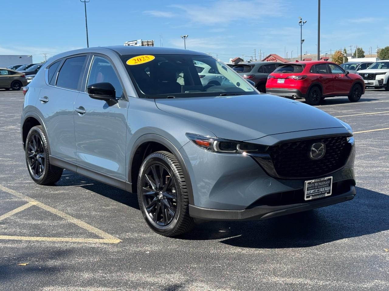 Mazda CX-5 Vehicle Full-screen Gallery Image 02