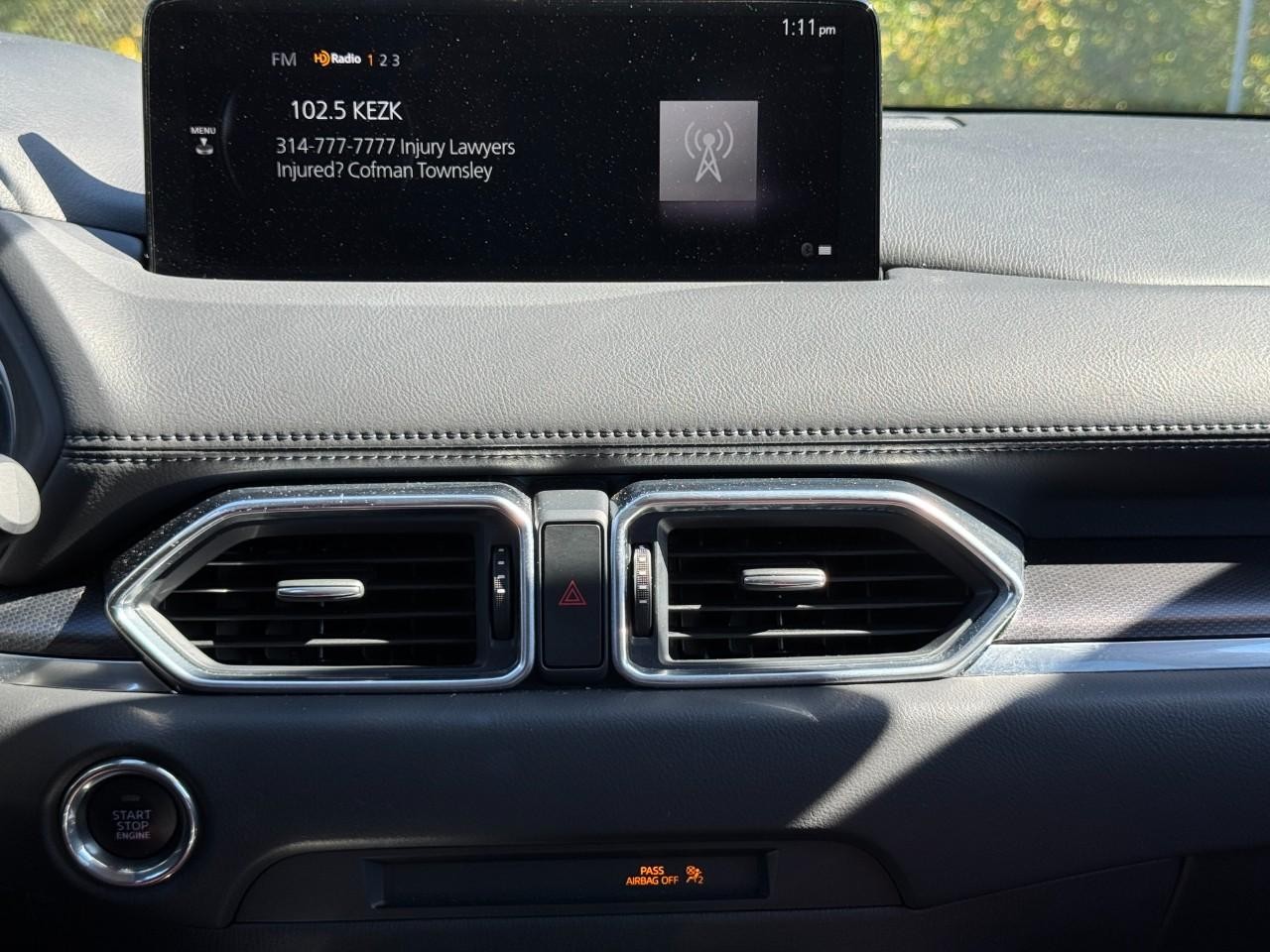 Mazda CX-5 Vehicle Full-screen Gallery Image 15