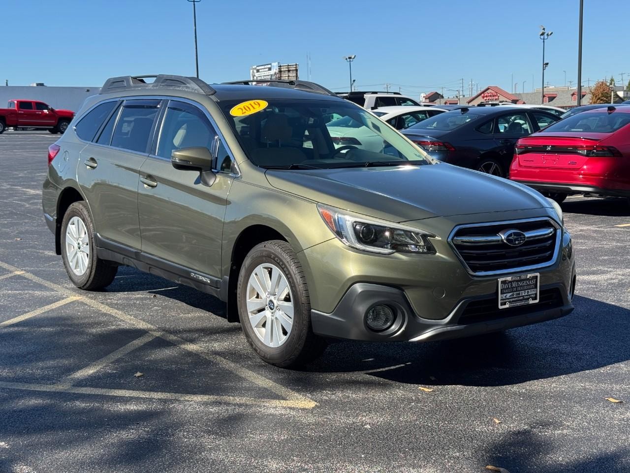 Subaru Outback Vehicle Full-screen Gallery Image 02