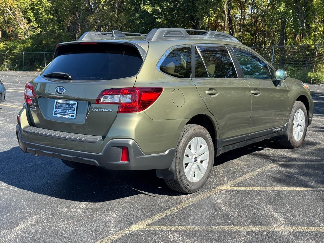 Subaru Outback Vehicle Full-screen Gallery Image 04