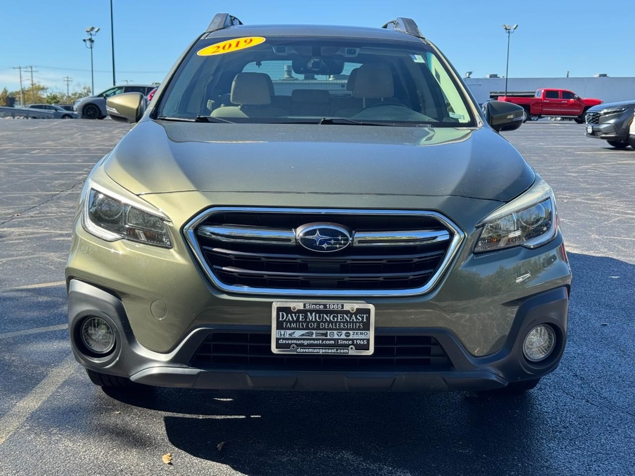 Subaru Outback Vehicle Full-screen Gallery Image 10