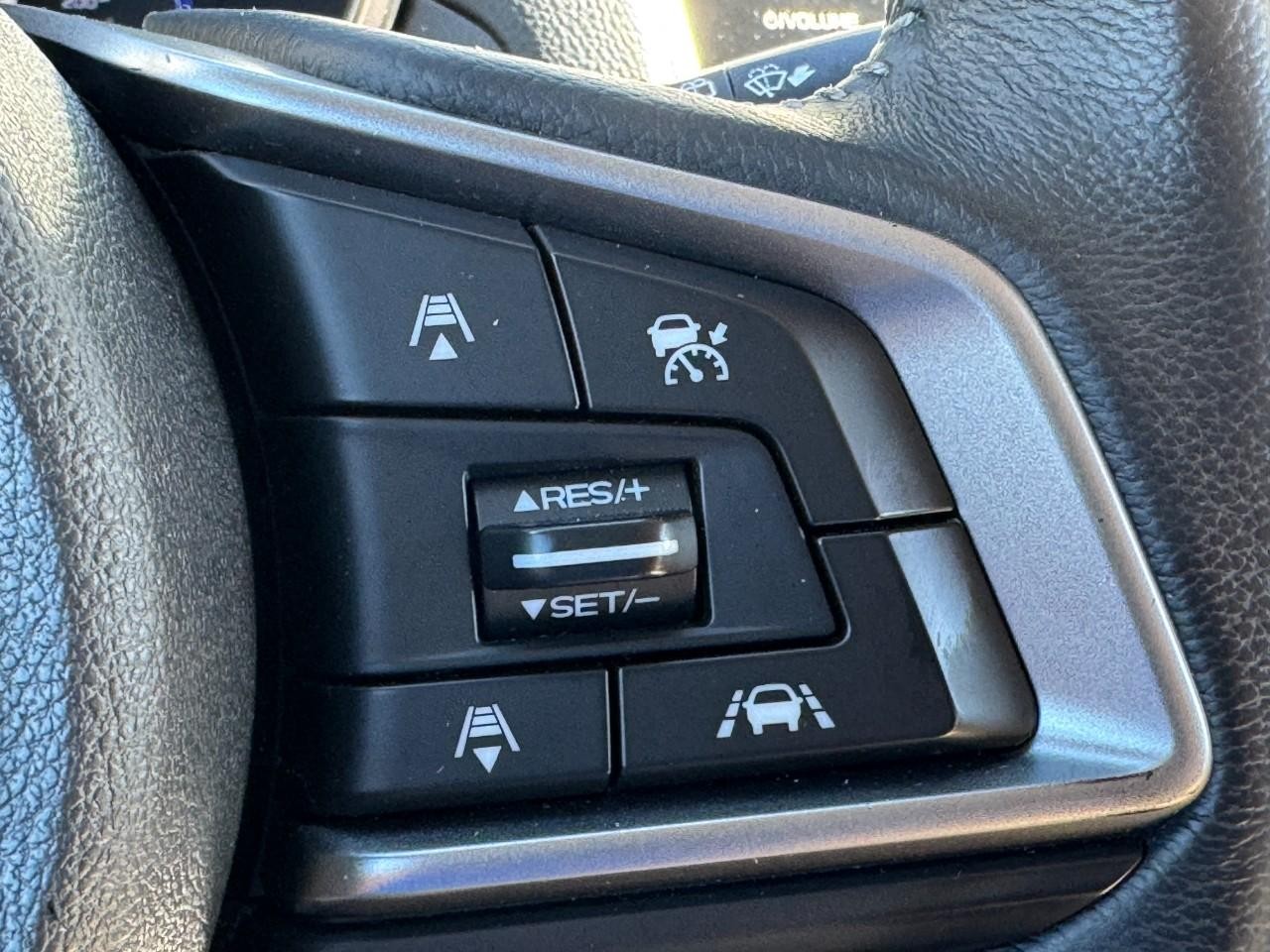 Subaru Outback Vehicle Full-screen Gallery Image 21